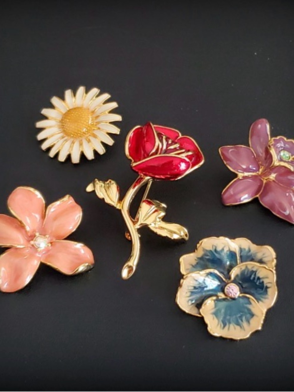 Joan Rivers Signature collection Garden Party interchangeable brooch set.